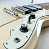 Eastwood Guitars Rivolta Mondata STD Avorio White Player POV