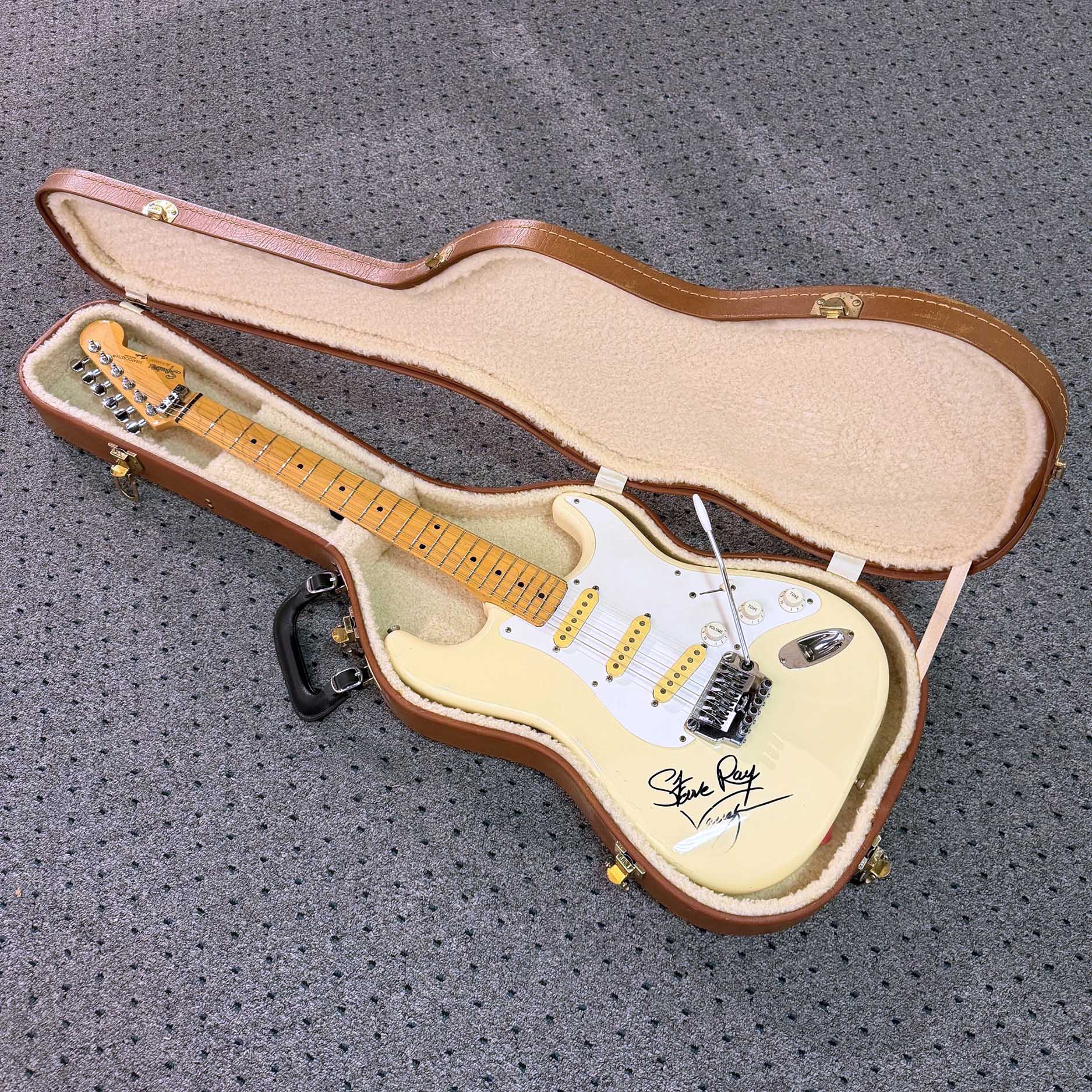 1987 Squier by Fender Stratocaster - Arctic White - Made in Japan